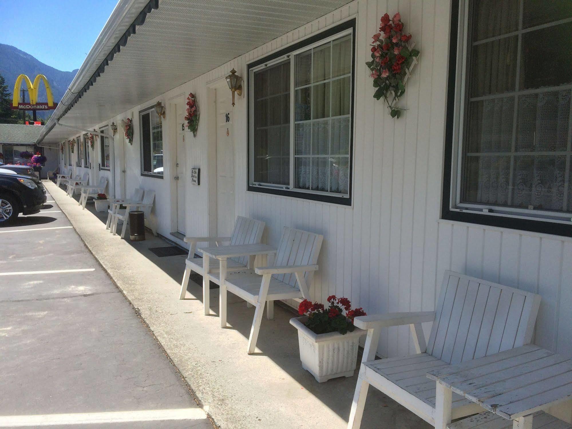 Alpine Motel 3*